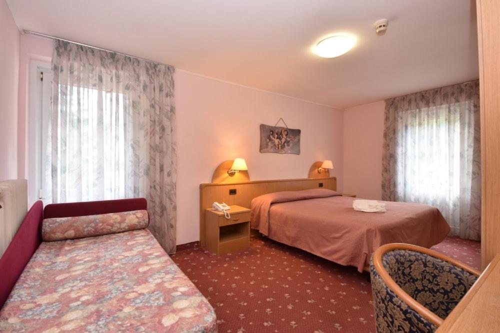 Hotel Villa Agomer Penia Exteriör bild