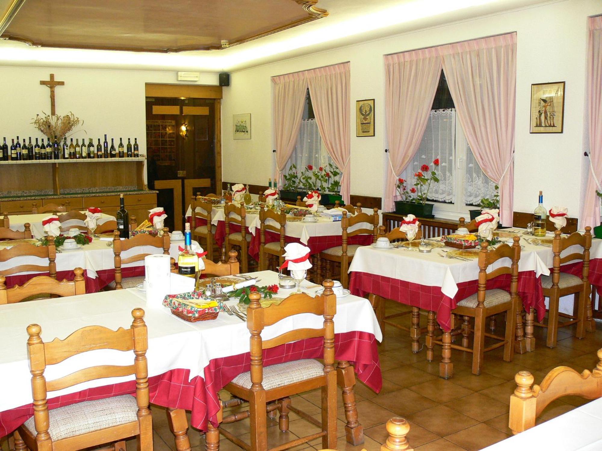 Hotel Villa Agomer Penia Exteriör bild