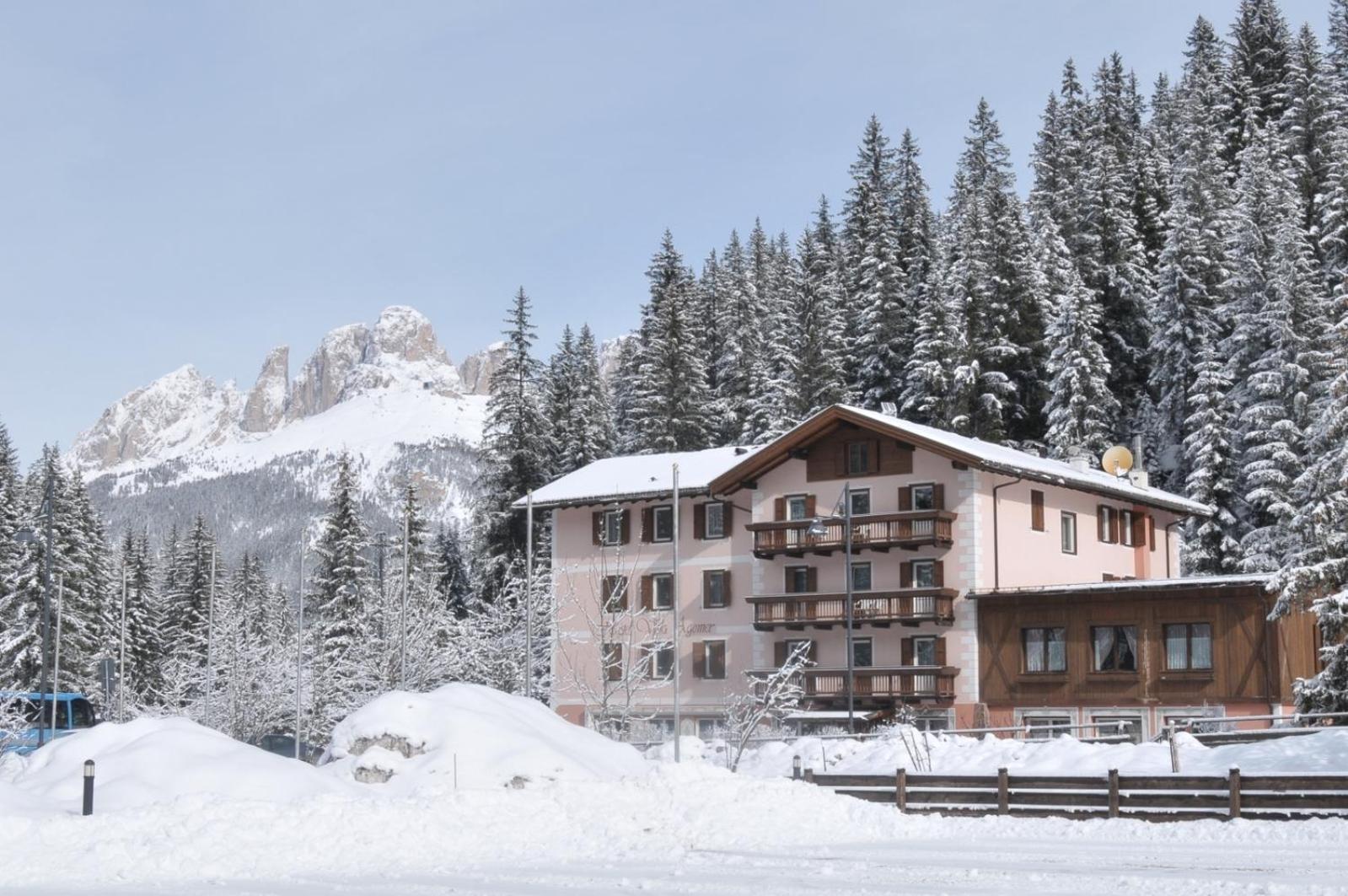 Hotel Villa Agomer Penia Exteriör bild