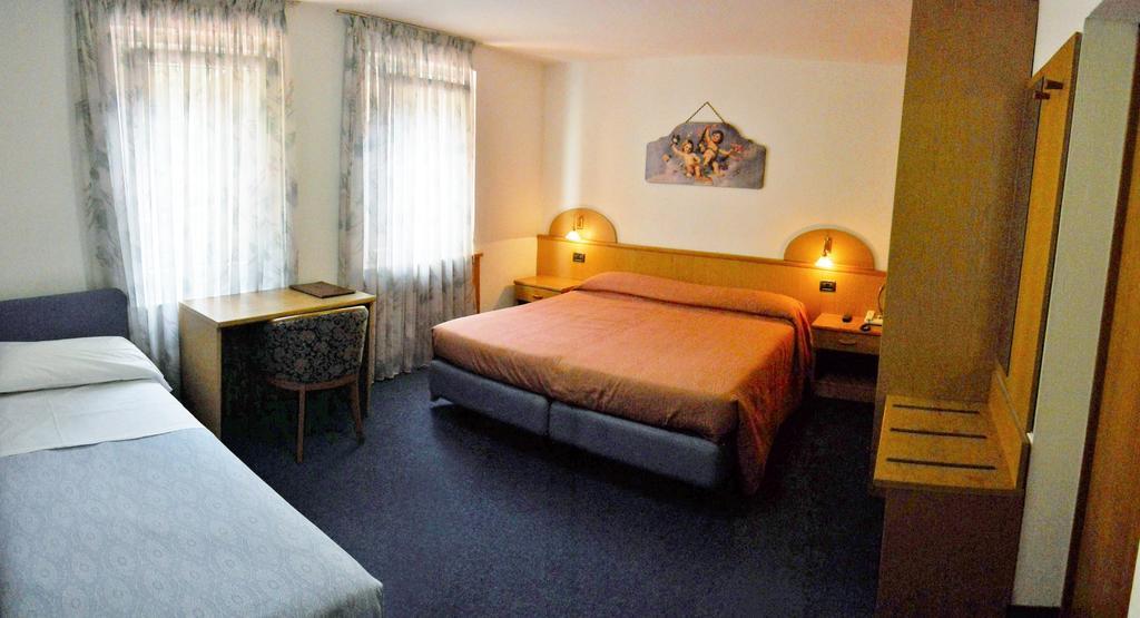 Hotel Villa Agomer Penia Exteriör bild