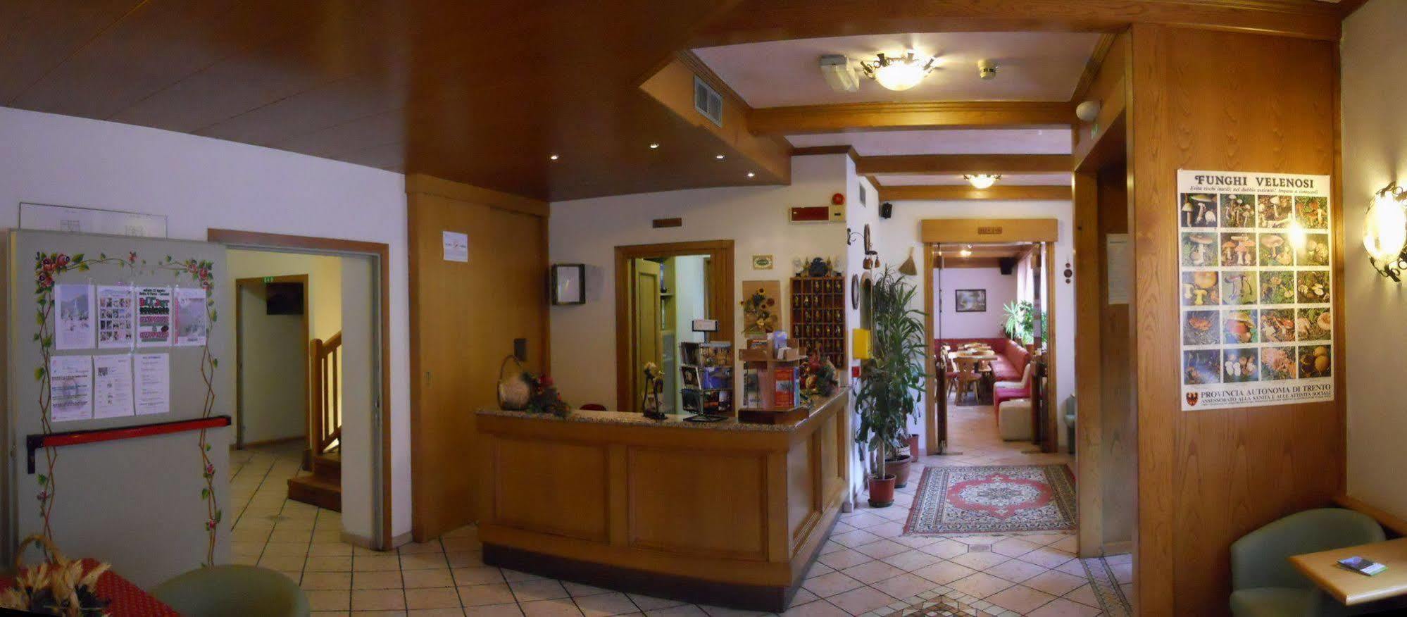 Hotel Villa Agomer Penia Exteriör bild